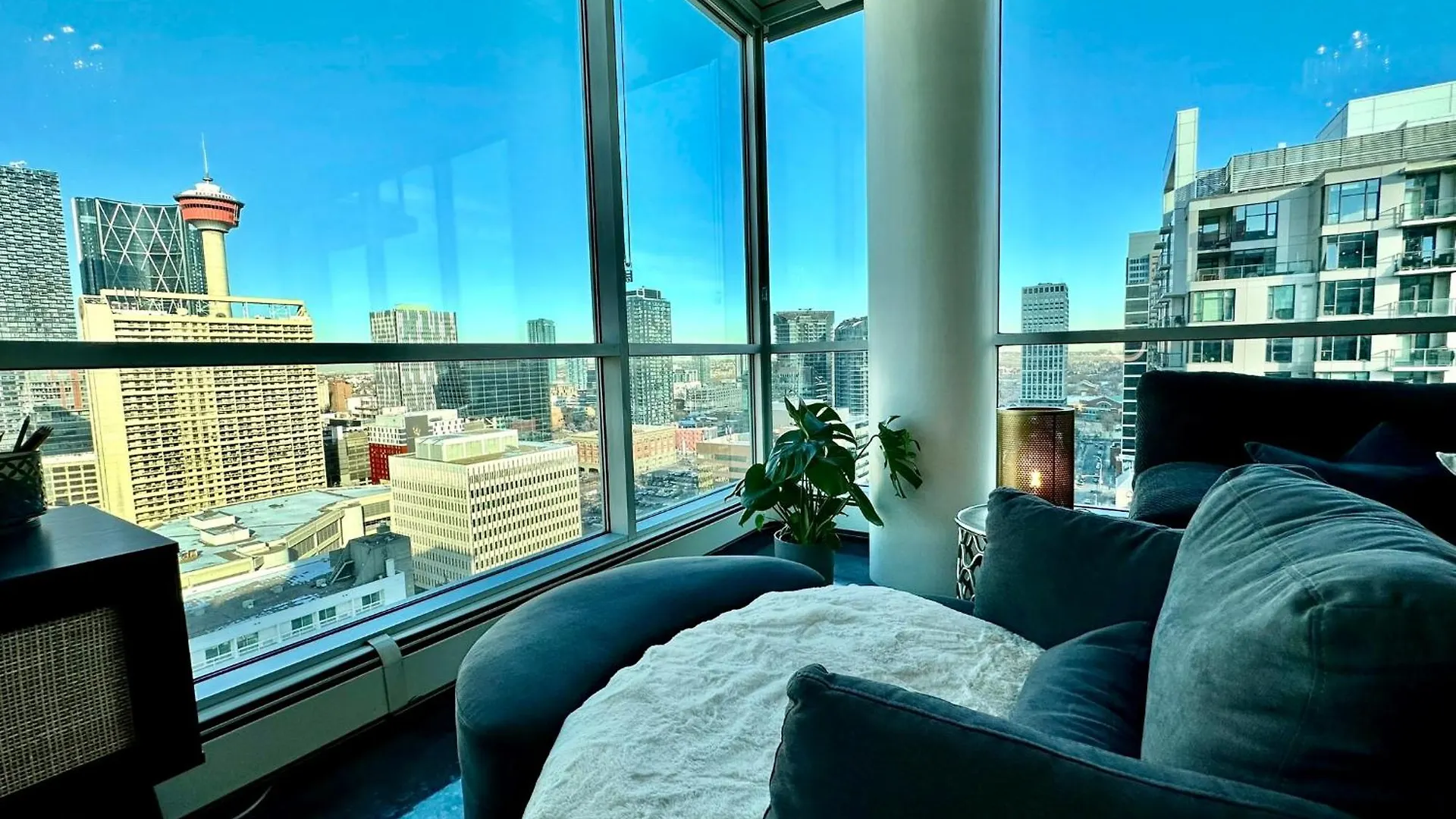 Coloursnest - Downtown Apt Spectacular View And Location Calgary Apartment