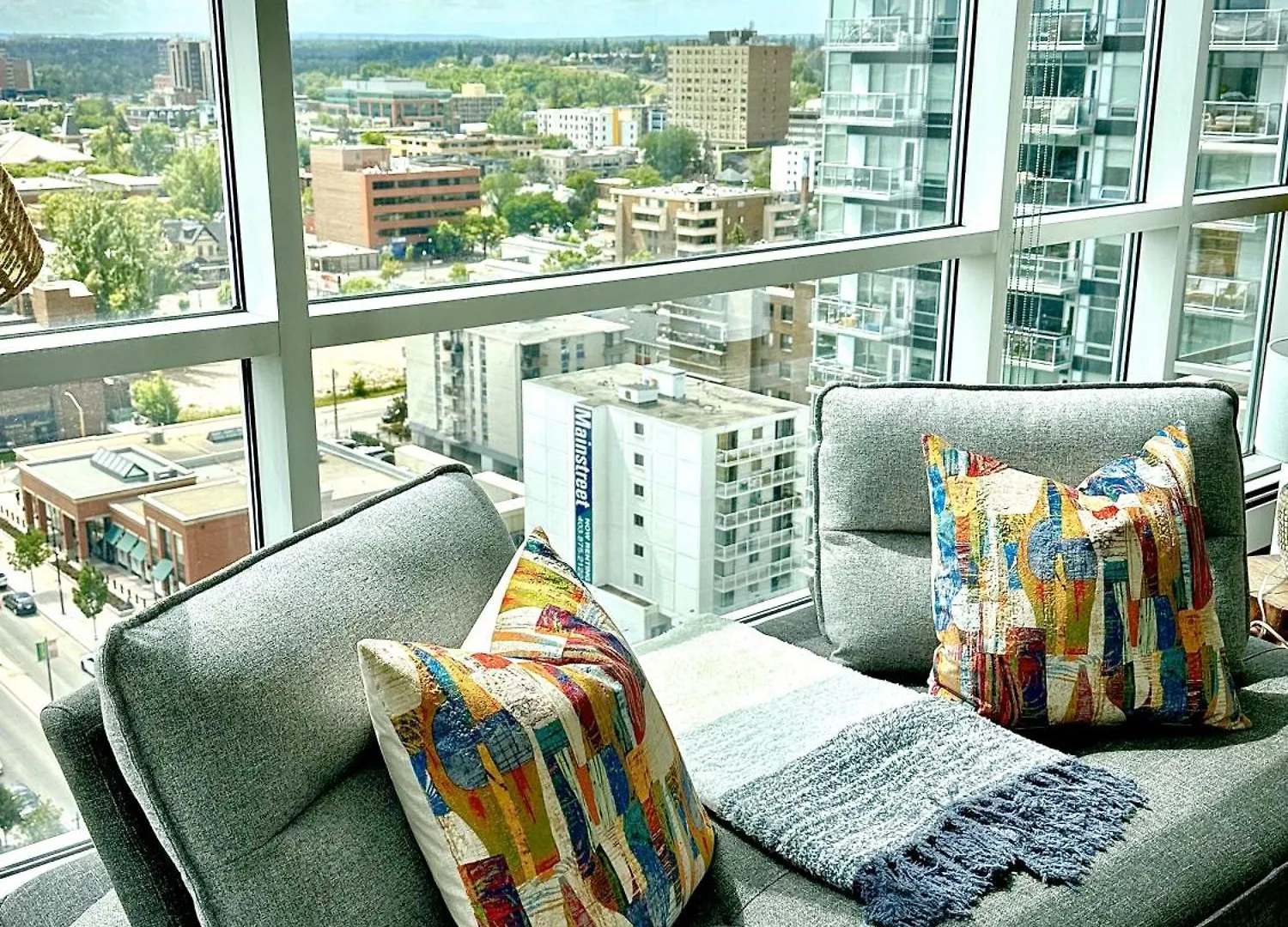 Coloursnest - Downtown Apt Spectacular View And Location Κάλγκαρι 0*,